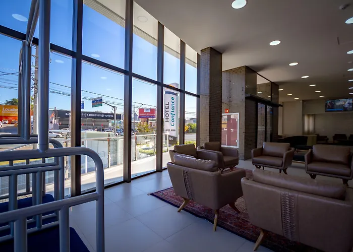 Confiance BariguiHotel em Curitiba